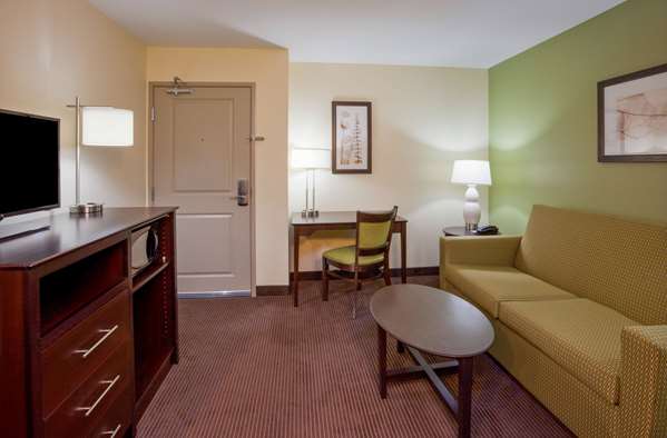 Suite - AmericInn Hotel & Suites Hartford