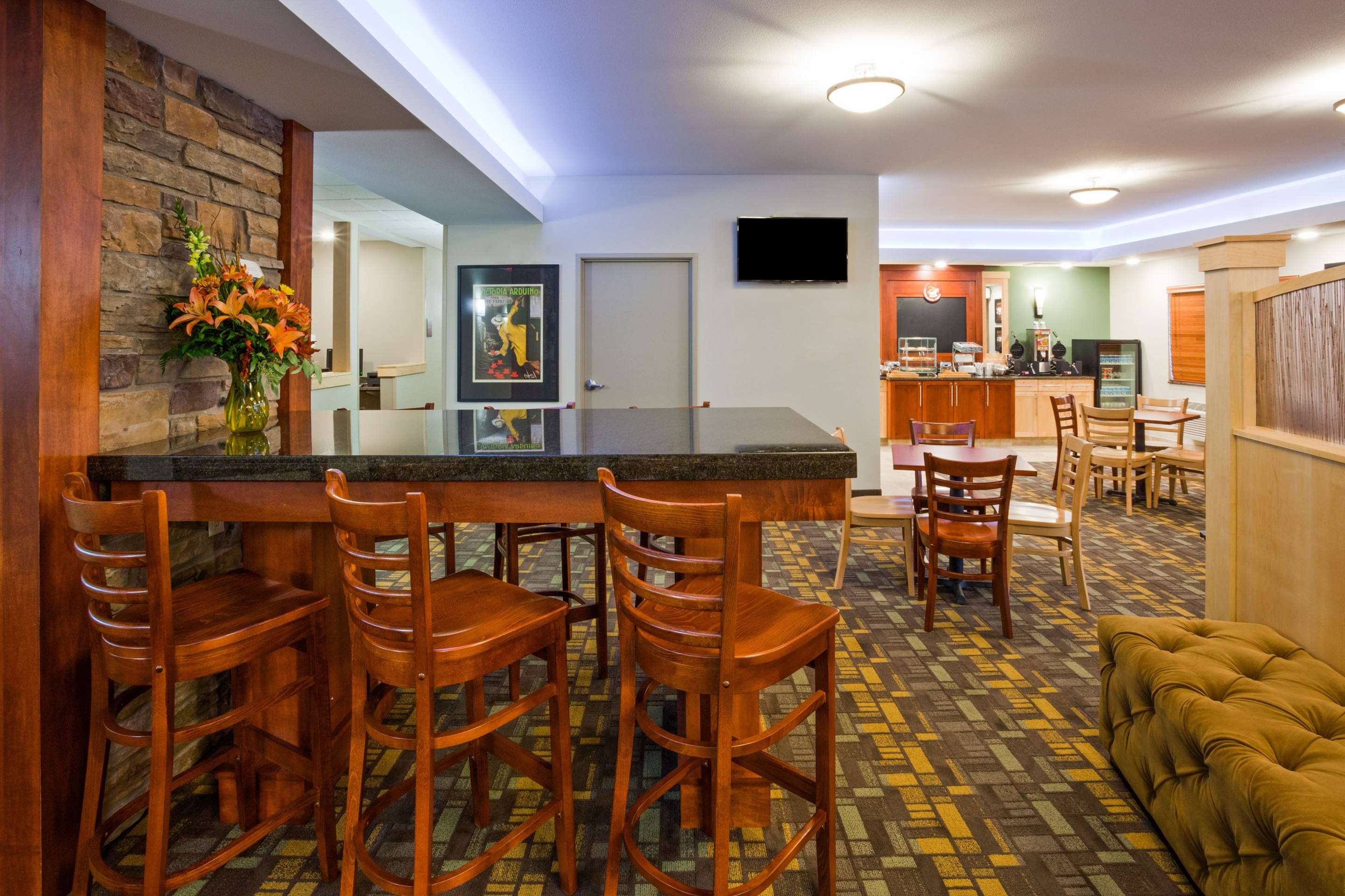 Lobby | AmericInn by Wyndham Sibley