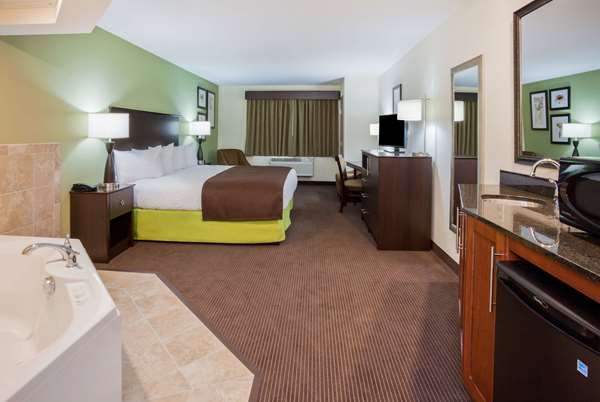 Suite - AmericInn Hotel & Suites Sibley