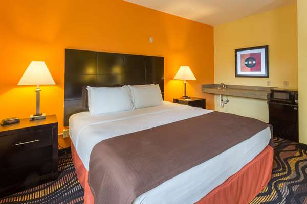Suite - AmericInn Hotel & Suites Streator
