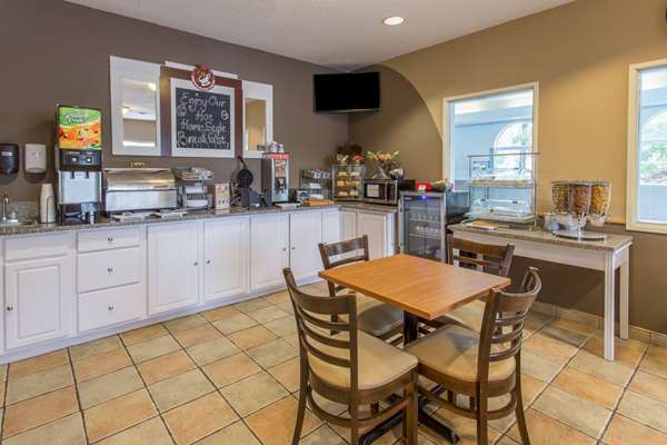  - AmericInn Hotel & Suites Streator