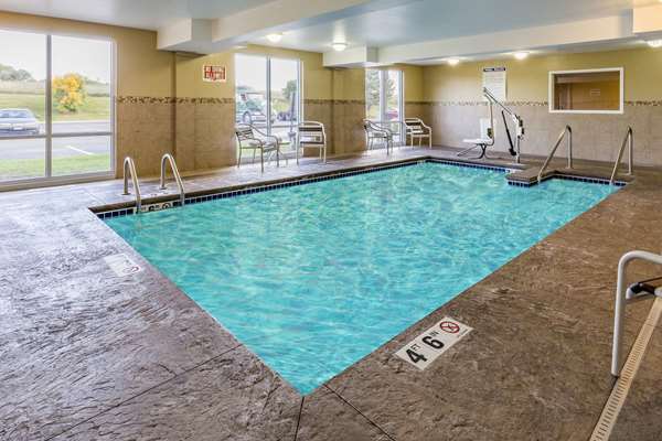 Pool - AmericInn Hotel & Suites Burnsville