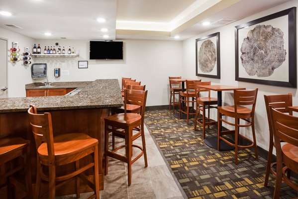  - AmericInn Hotel & Suites Dewitt