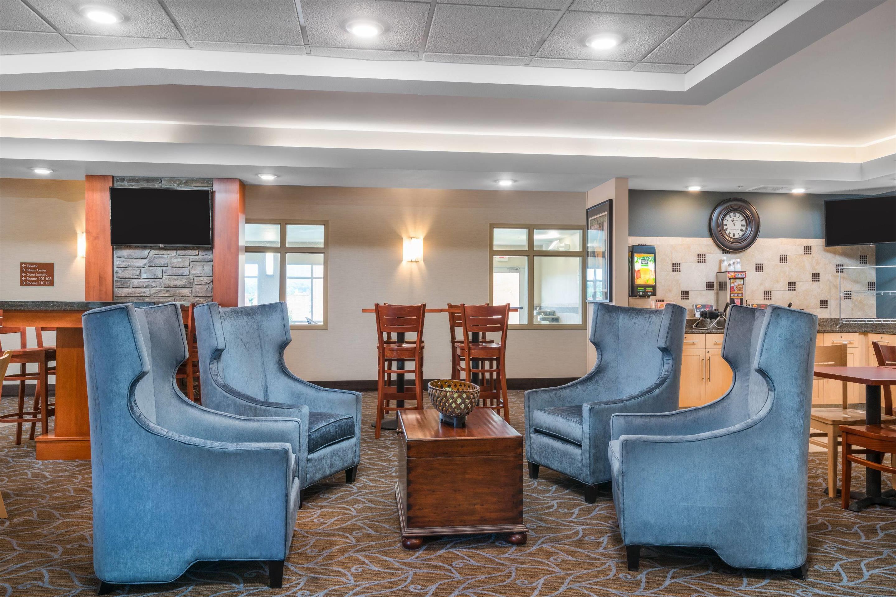 Lobby | AmericInn by Wyndham Winona
