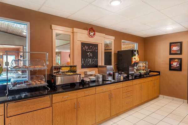  - AmericInn Hotel & Suites Boscobel