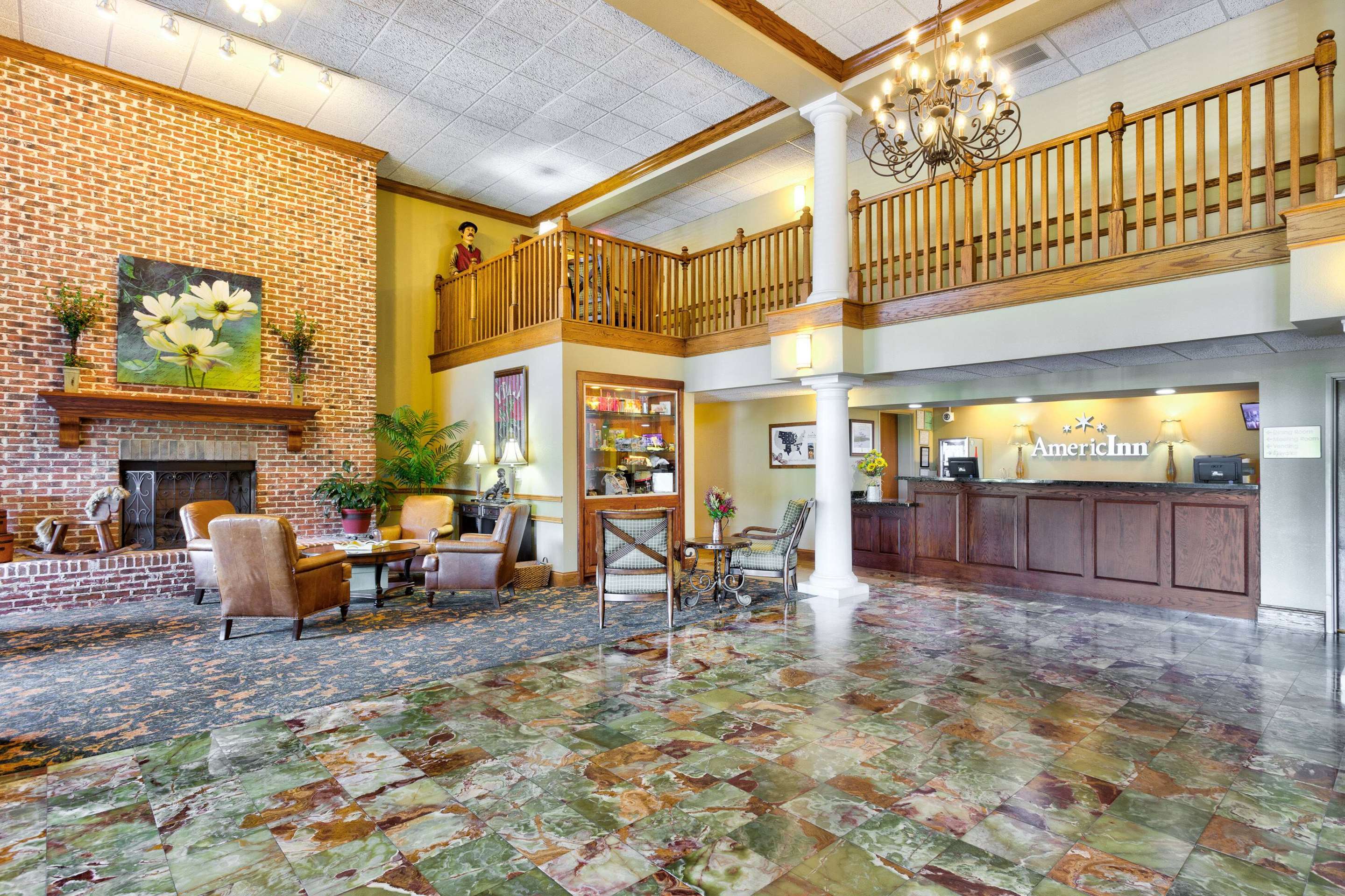 Lobby | AmericInn by Wyndham Vidalia