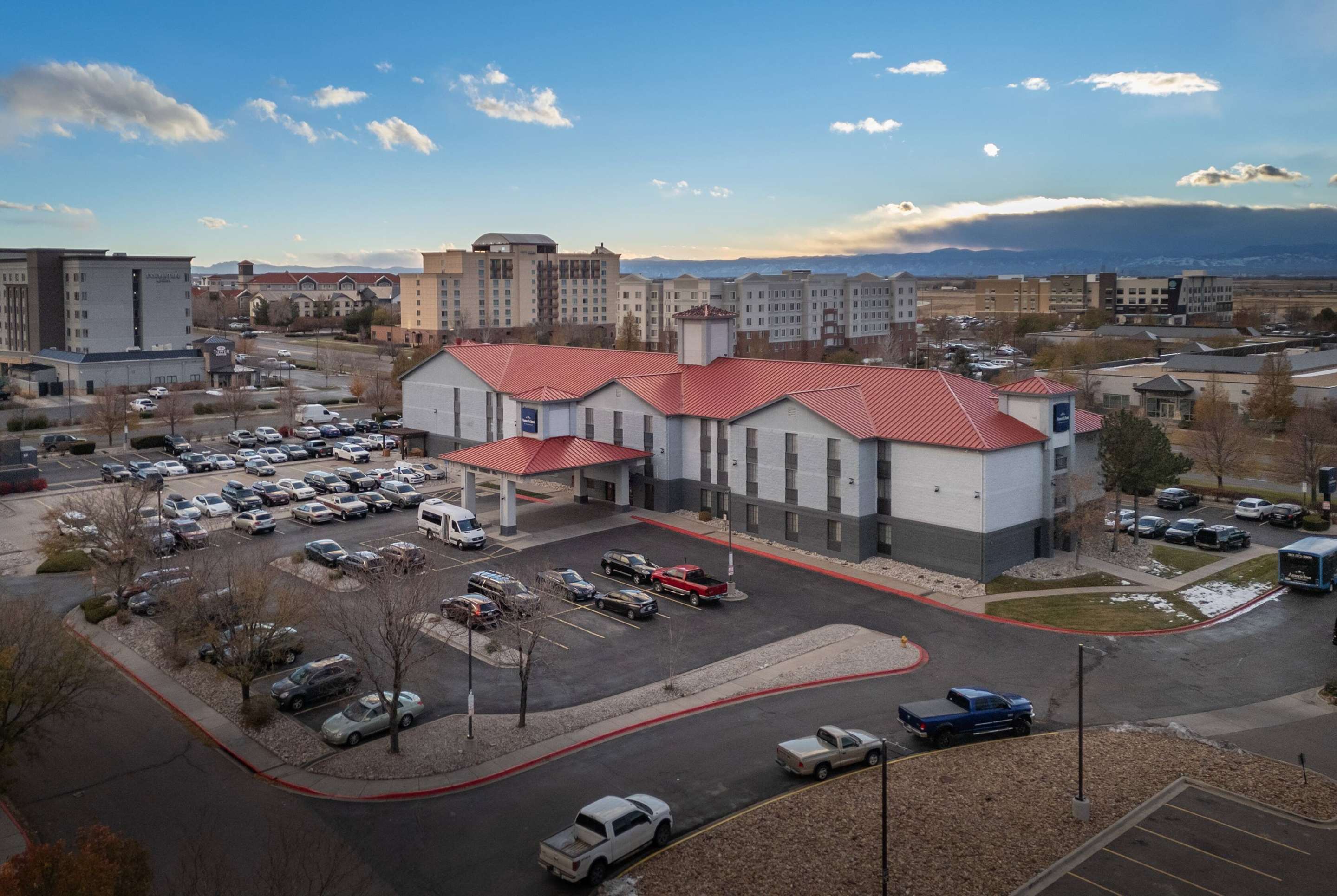 Exterior | AmericInn by Wyndham Denver Airport
