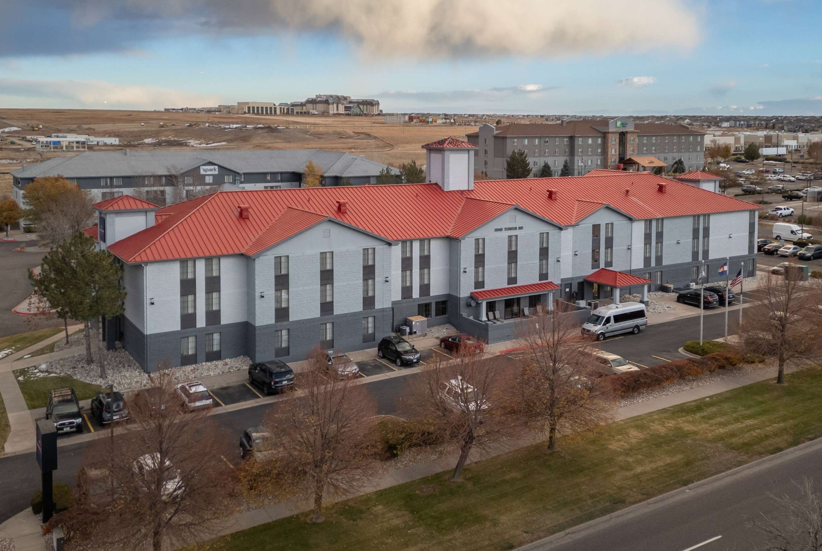 Exterior | AmericInn by Wyndham Denver Airport