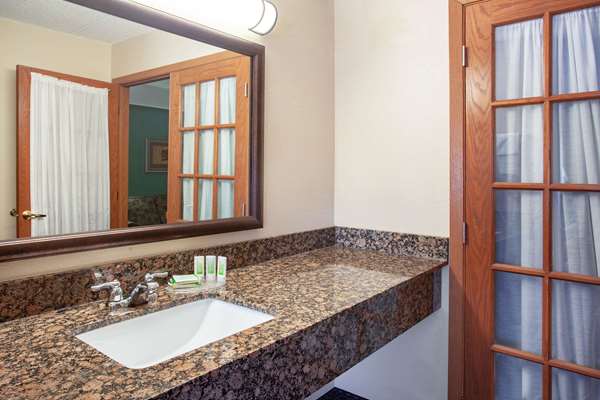  - AmericInn Hotel & Suites St Peter