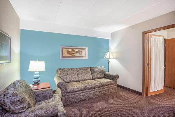 Suite - AmericInn Hotel & Suites St Peter