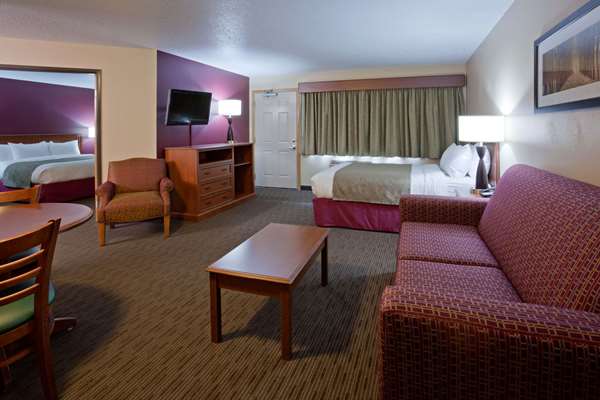 Suite - AmericInn Proctor