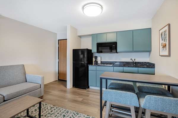 Suite - AmericInn Proctor