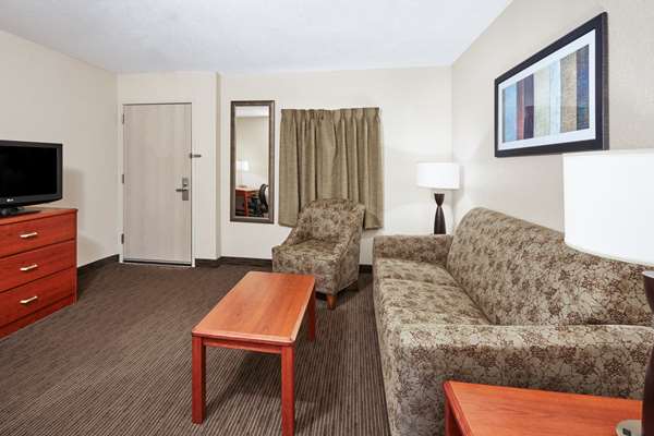 Suite - AmericInn Douglas