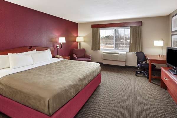 1 King Bed, Non-Smoking