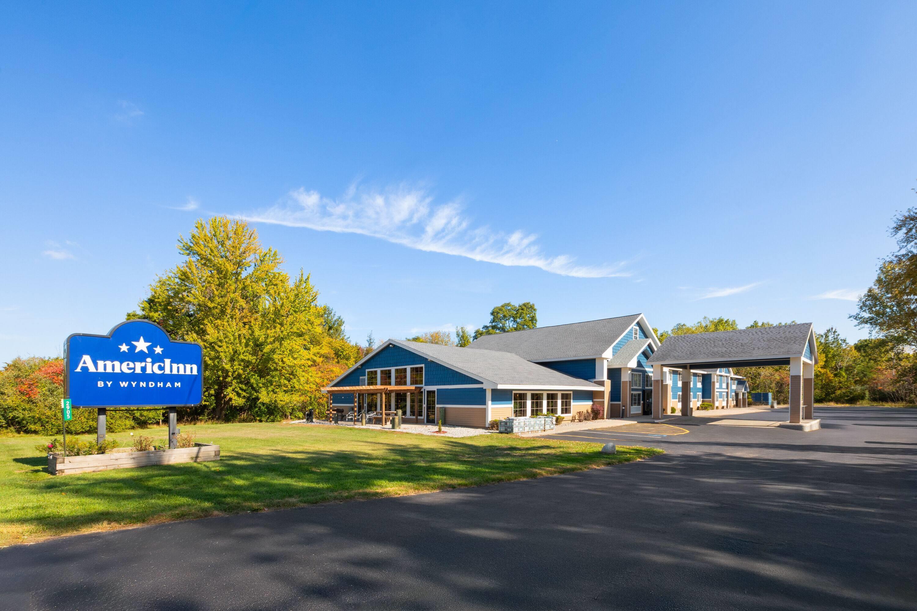 Exterior | AmericInn by Wyndham Douglas/Saugatuck