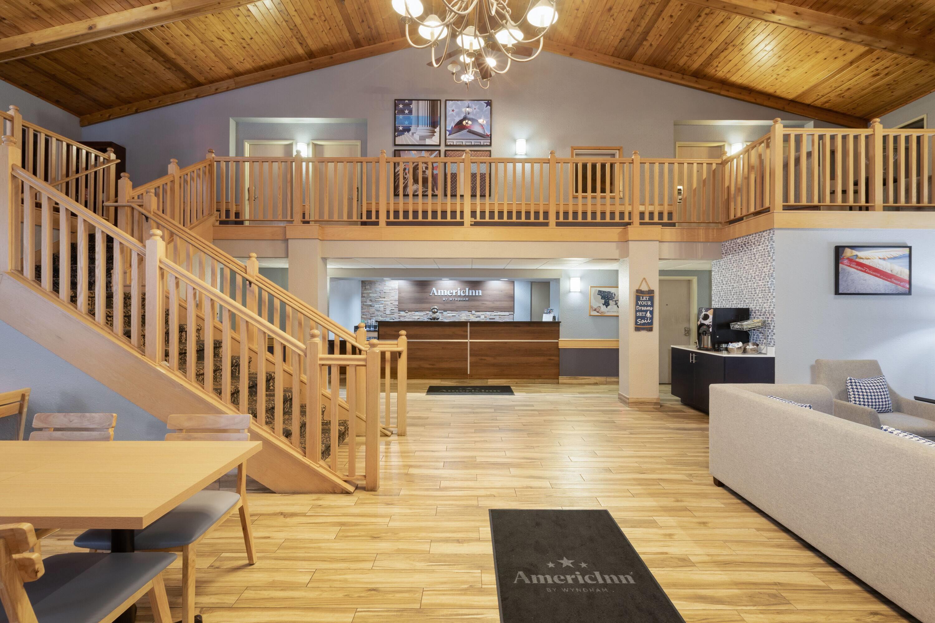 Lobby | AmericInn by Wyndham Douglas/Saugatuck