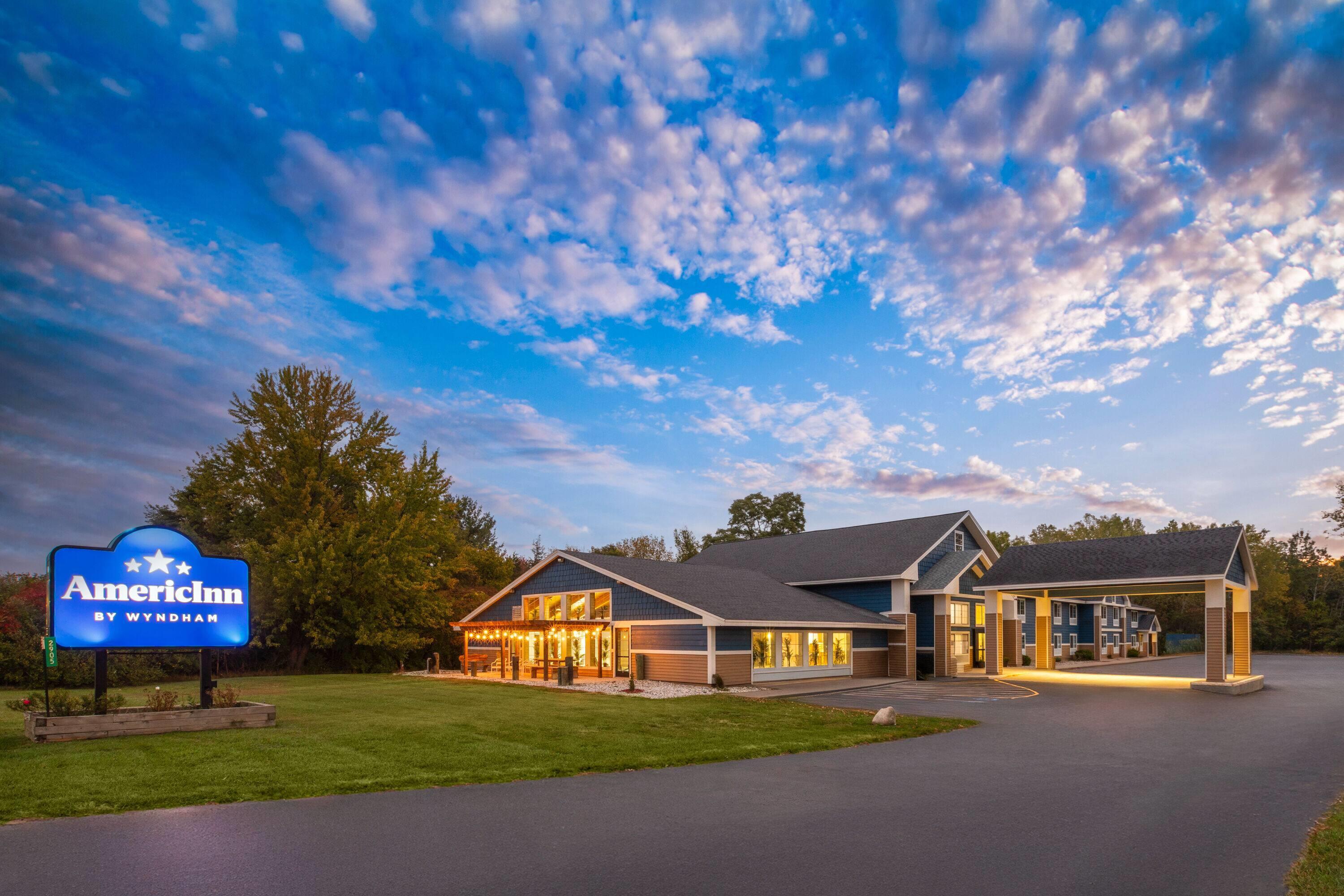 Exterior | AmericInn by Wyndham Douglas/Saugatuck