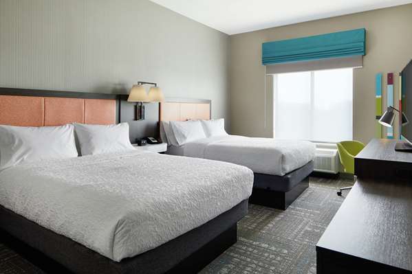  - Hampton Inn & Suites Waukegan