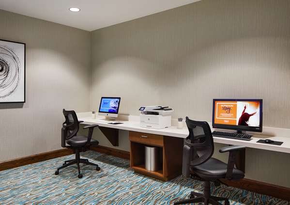 Conference Area - Hampton Inn & Suites Waukegan