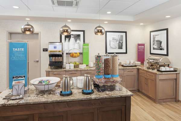 Restaurant - Hampton Inn Rocky Hill