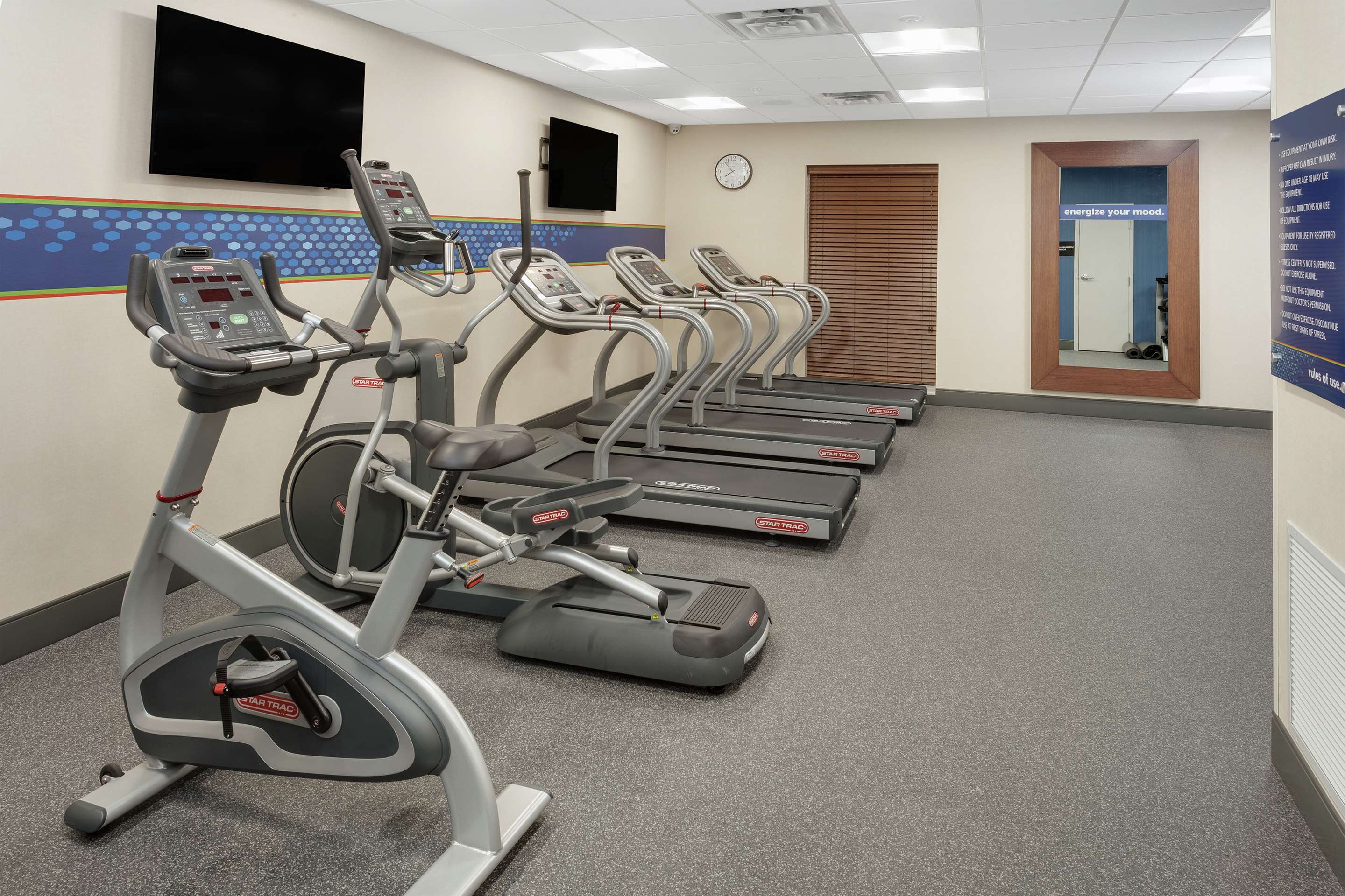 Health club fitness center gym | Hampton Inn & Suites Rocky Hill - Hartford South
