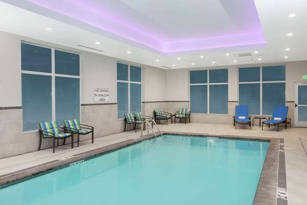Pool - Hampton Inn Rocky Hill