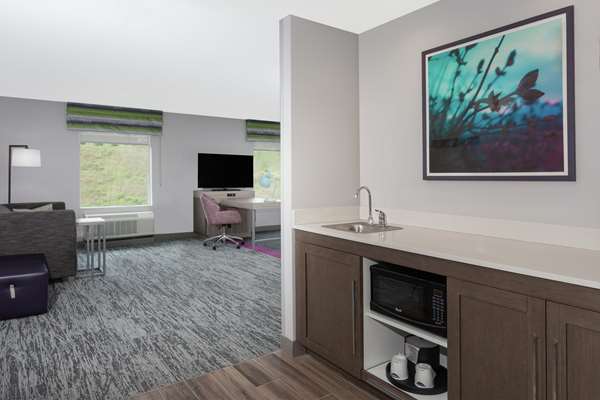  - Hampton Inn Rocky Hill