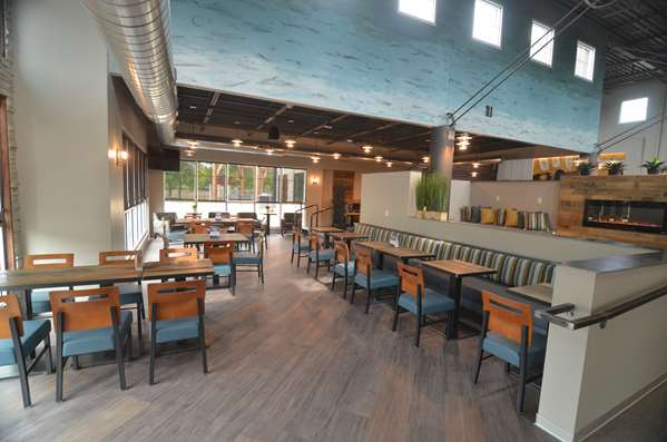 Amenities - Best Western Premier Ankeny Hotel - I-35, Exit 90