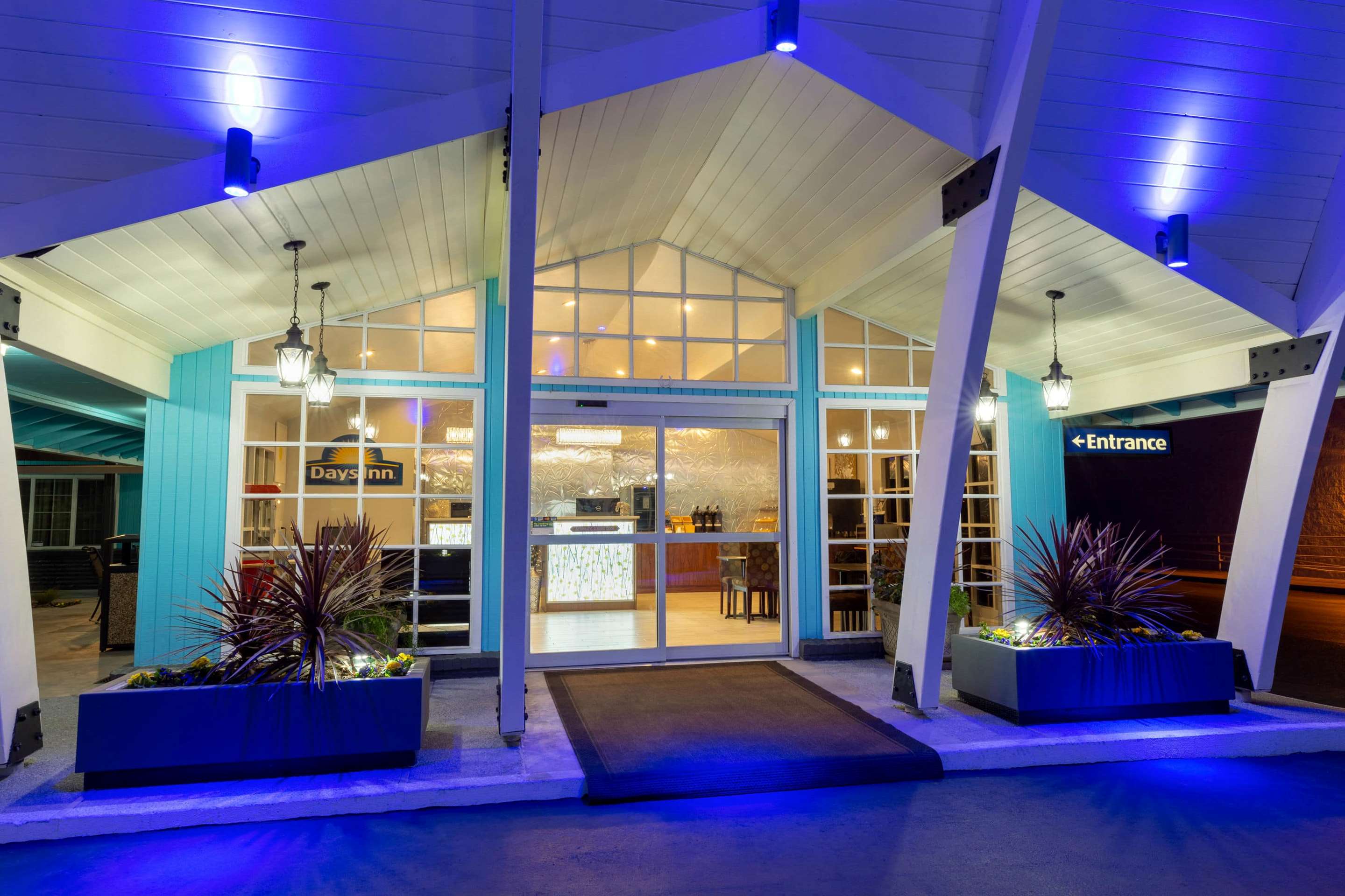 Exterior | Days Inn by Wyndham Roseburg
