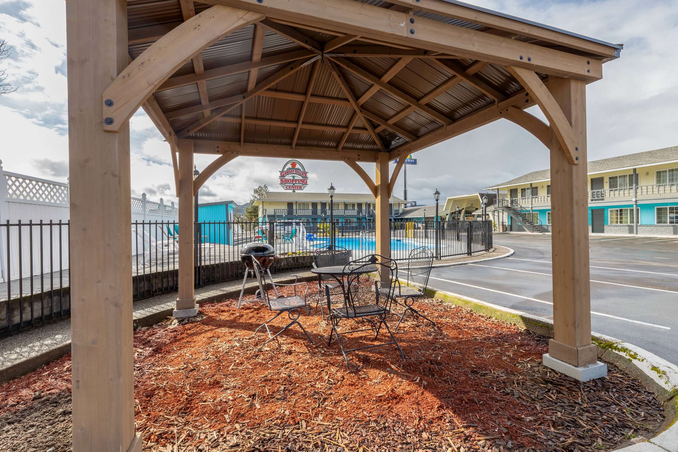 Property amenity | Days Inn by Wyndham Roseburg