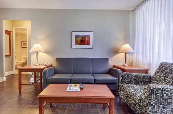  - Town Inn & Suites Toronto