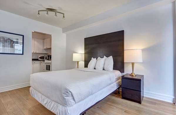  - Town Inn & Suites Toronto