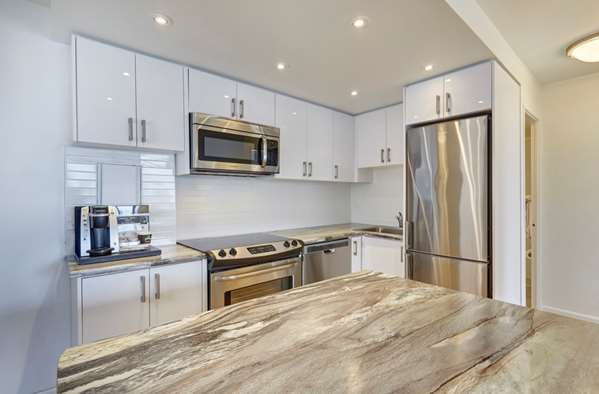  - Town Inn & Suites Toronto