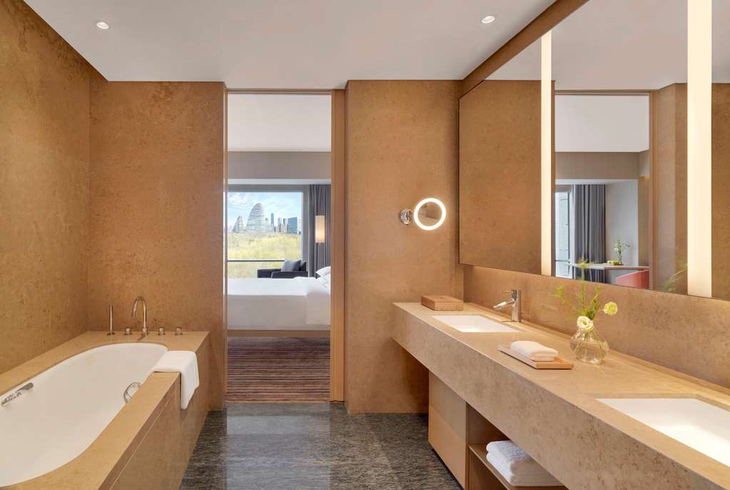 HYATT REGENCY BEIJING WANGJING-guestroom-Guest Room,Bathroom,On-Site.jpg