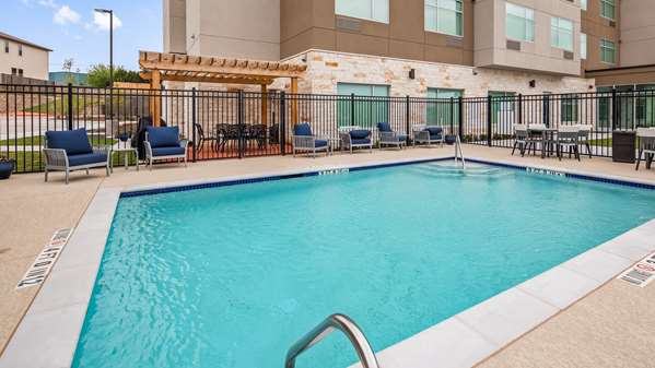 Pool - Best Western Plus Executive Residency Austin - I-35, Exit 247