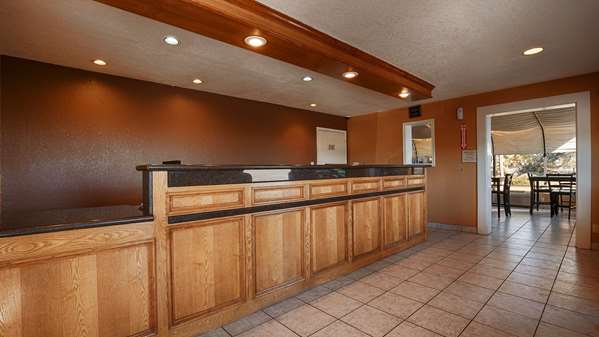  - SureStay Hotel by Best Western Zapata