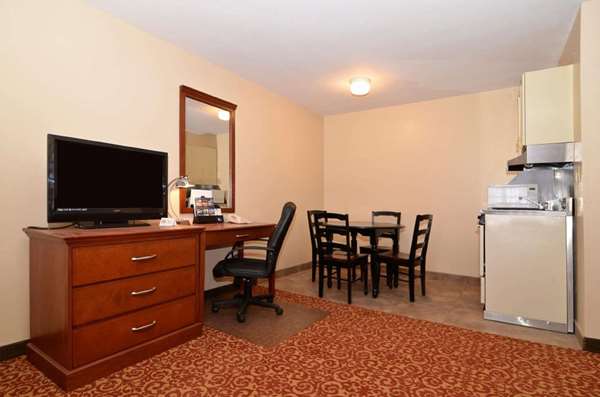  - SureStay Hotel by Best Western Zapata