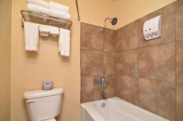  - SureStay Hotel by Best Western Zapata