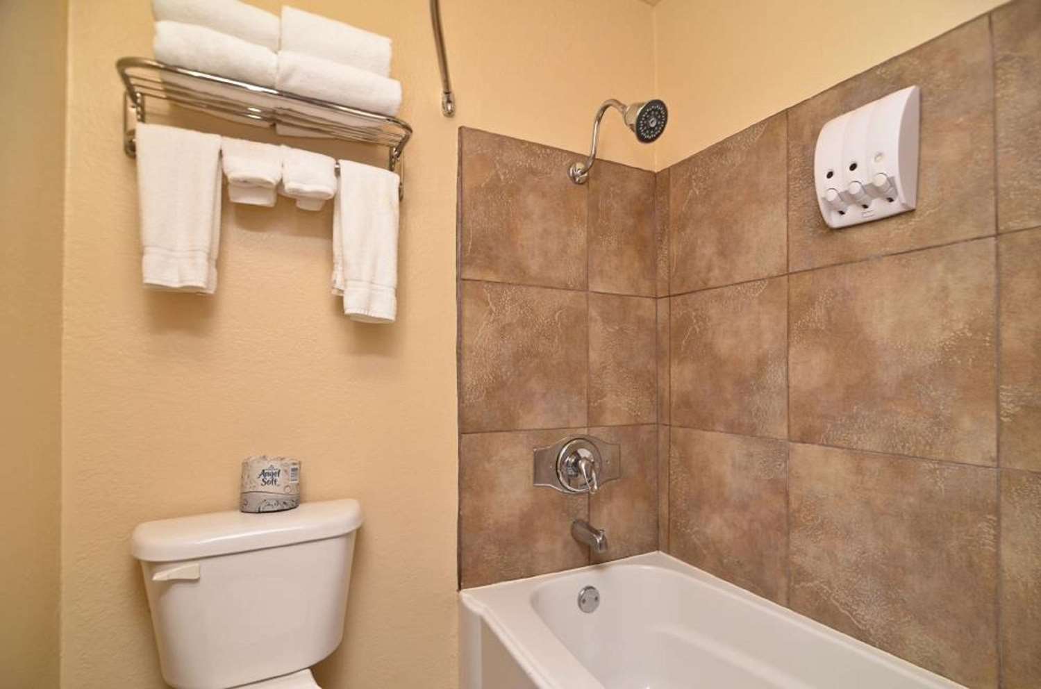 SureStay Hotel by Best Western Zapata, TX See Discounts