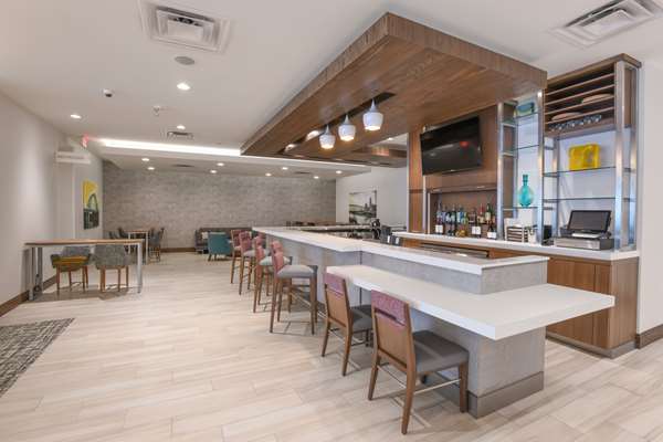 Restaurant - Hilton Garden Inn Midtown Cincinnati - I-71, Exit 5