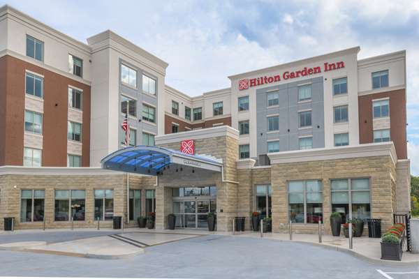 Exterior view - Hilton Garden Inn Midtown Cincinnati - I-71, Exit 5