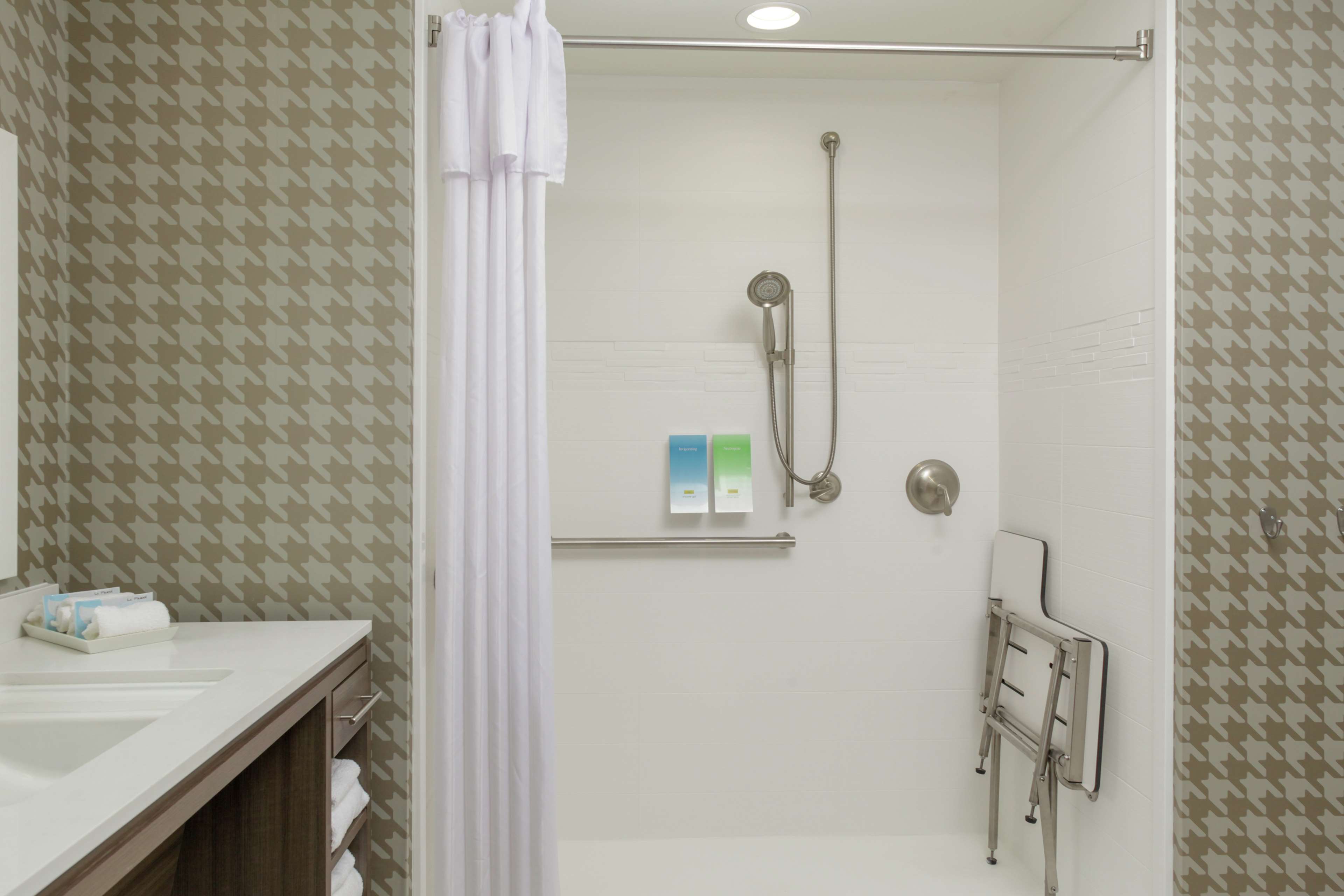 Home2 Suites By Hilton Fort Collins Room Type - 2QN MOB HR RI SHWR STUDIO
