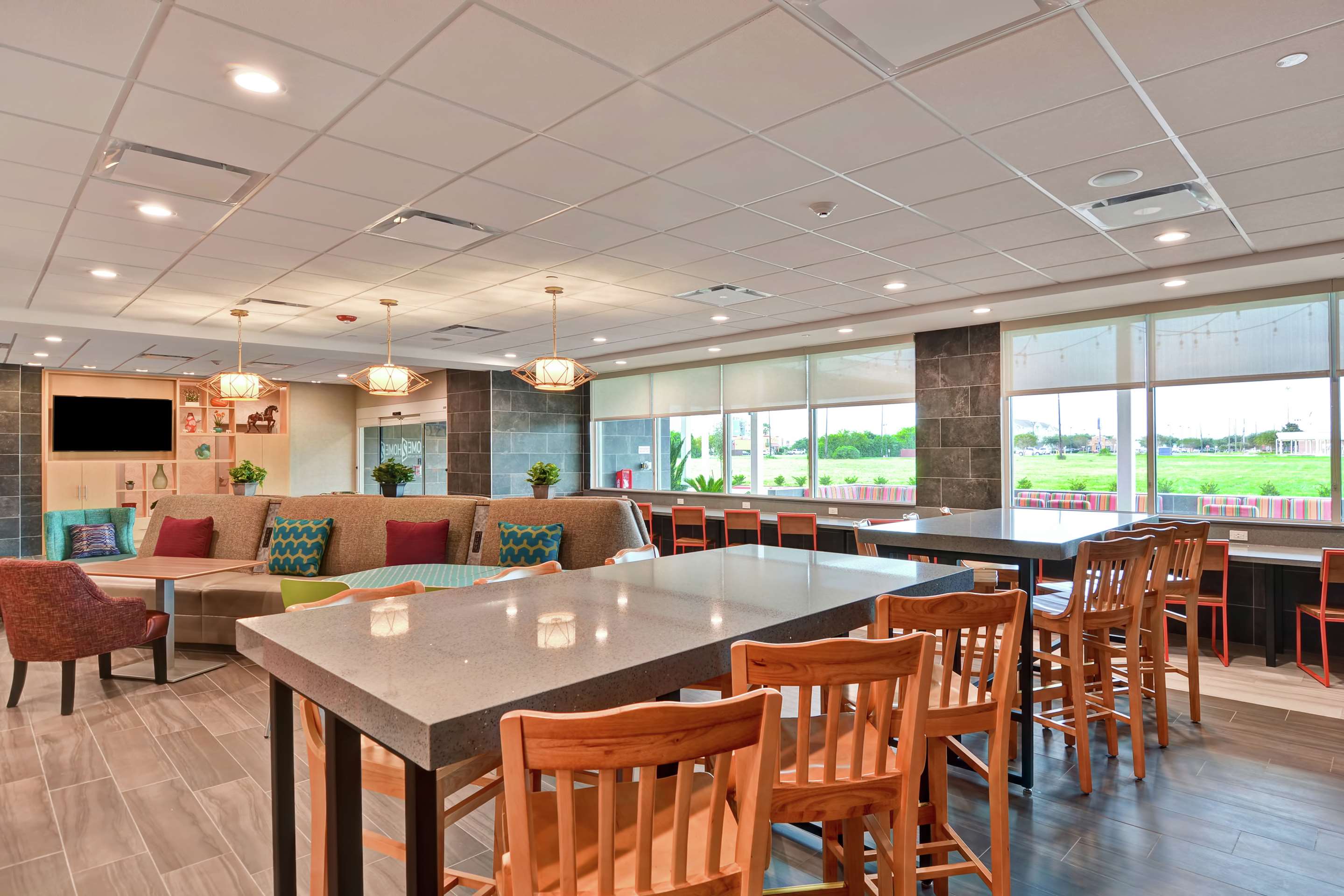 Lobby | Home2 Suites by Hilton La Porte