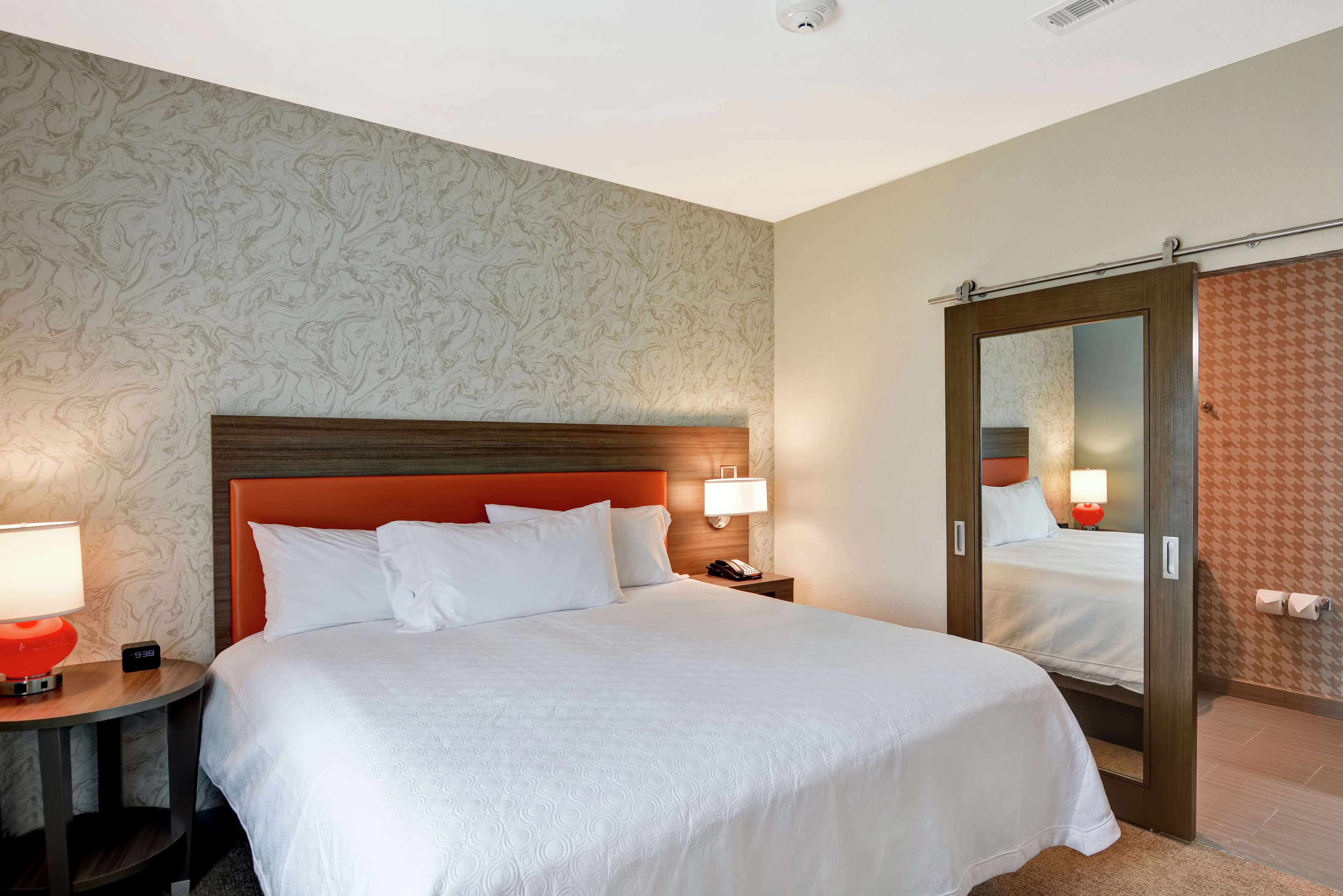 Home2 Suites by Hilton La Porte Room Type - 1 KING 1BDRM SUITE NONSMOK