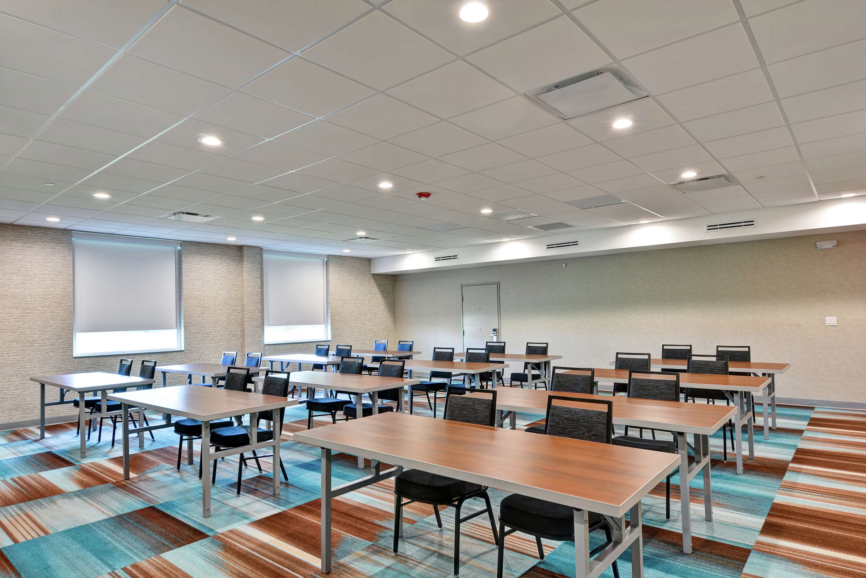 Meeting Room | Home2 Suites by Hilton La Porte