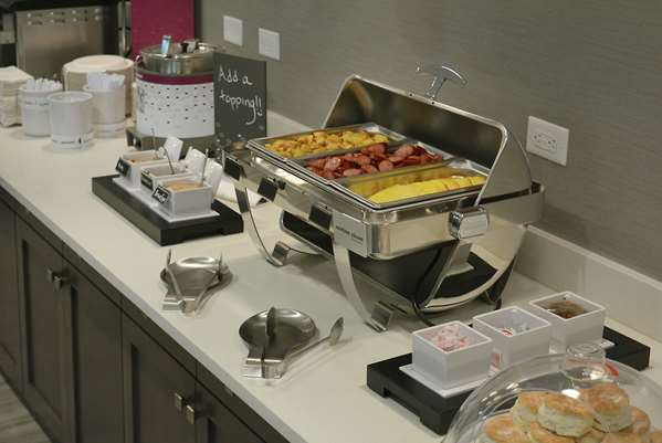 Restaurant - Hampton Inn & Suites Media - I-476, Exit 3