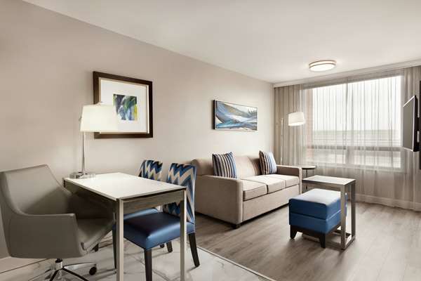  - Embassy Suites Montreal Airport Pointe Claire