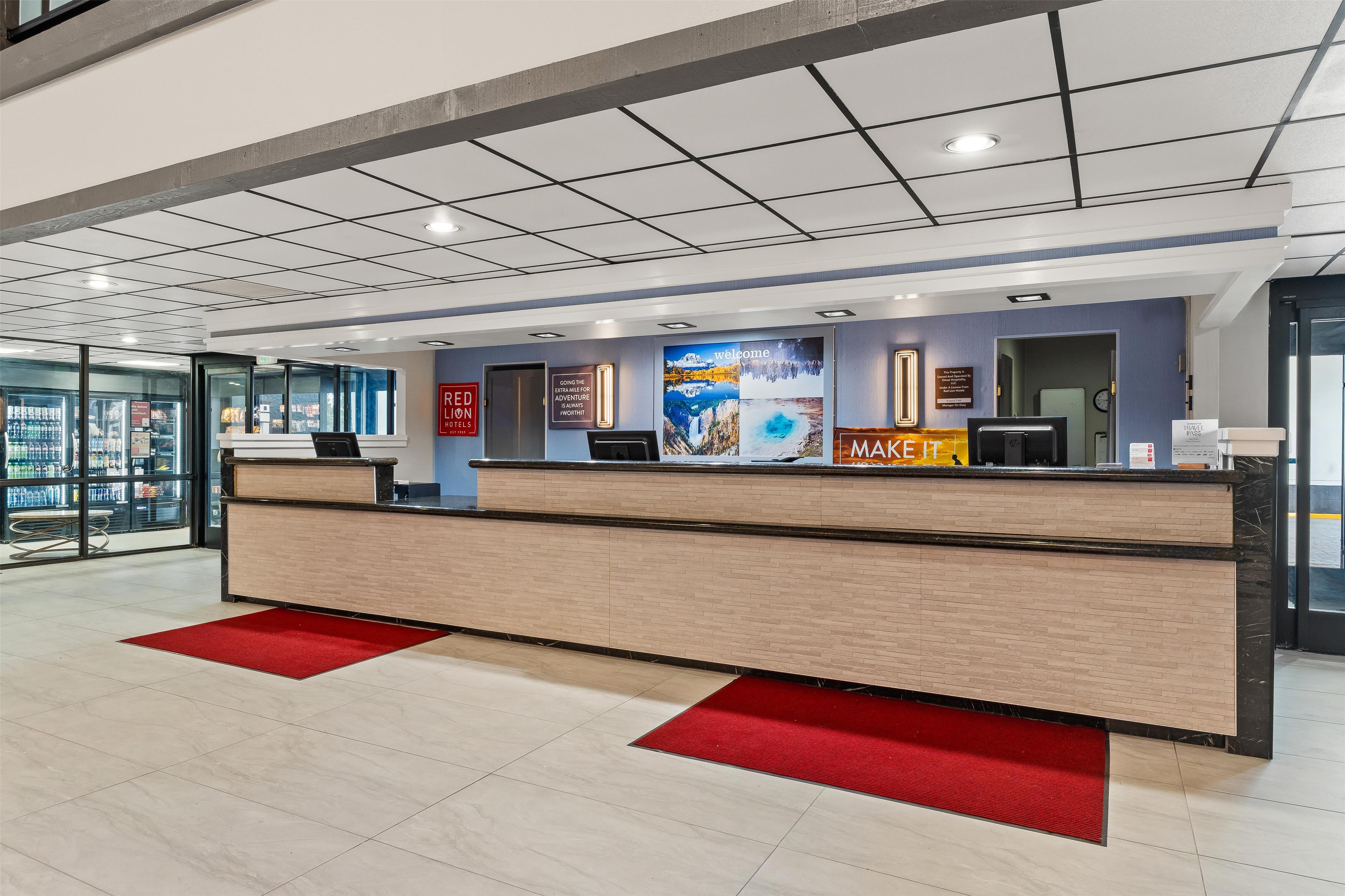 RLH Cheyenne Front Desk
