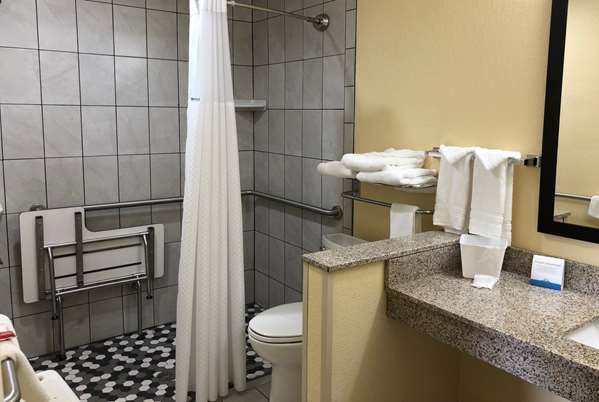  - Days Inn Charles Town