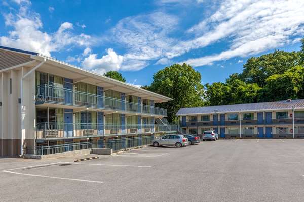Exterior view - Days Inn Charles Town